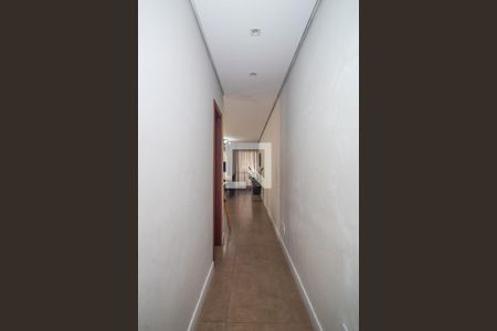 Corredor de casa à venda com 2 quartos, 100m² em Guarujá, Porto Alegre