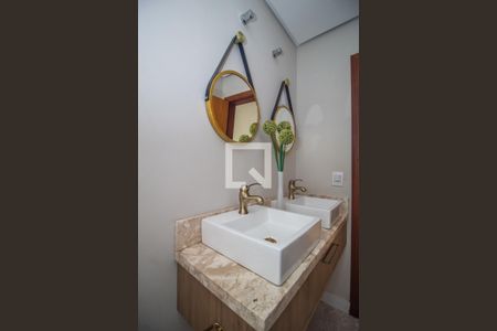 Casa à venda com 100m², 2 quartos e 3 vagasBanheiro da suite