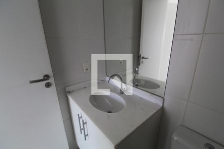Apartamento para alugar com 54m², 2 quartos e 1 vagaBanheiro da suíte 