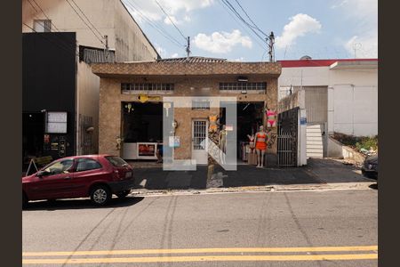 Casa para alugar com 250m², 3 quartos e sem vagaFachada com Plaquinha