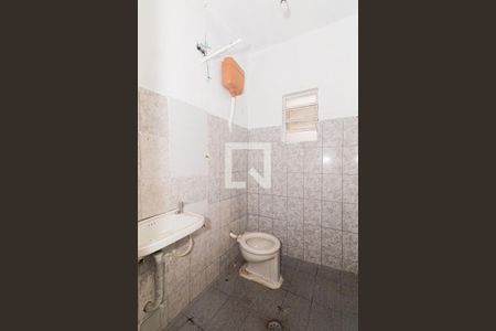 Casa para alugar com 250m², 3 quartos e sem vagaBanheiro - Casa 03