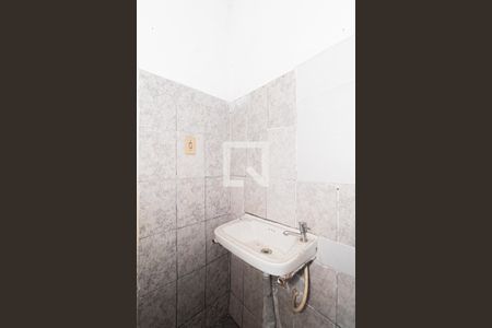 Casa para alugar com 250m², 3 quartos e sem vagaBanheiro - Casa 03