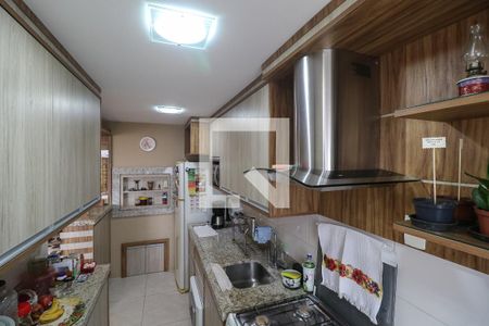 Apartamento à venda com 78m², 3 quartos e 2 vagas Apartamento à venda com 78m², 3 quartos e 2 vagasCozinha e Área de Serviço