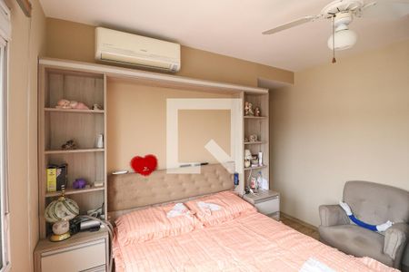 Suíte de apartamento à venda com 3 quartos, 78m² em Santana, Porto Alegre