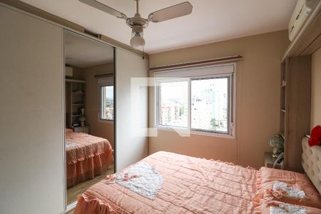Suíte de apartamento à venda com 3 quartos, 78m² em Santana, Porto Alegre
