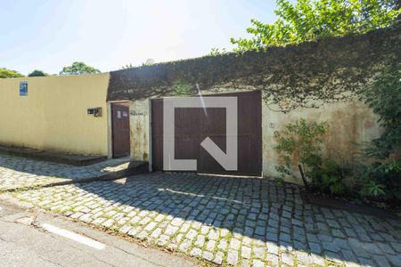 Casa à venda com 300m², 5 quartos e 4 vagasFachada