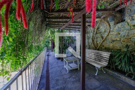 Casa à venda com 300m², 5 quartos e 4 vagasQuintal