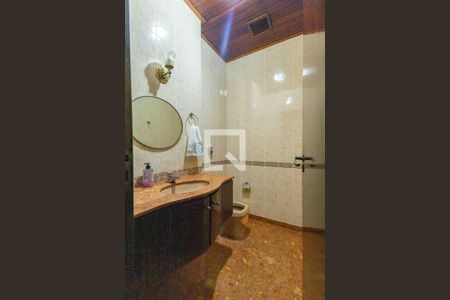 Casa à venda com 300m², 5 quartos e 4 vagasLavabo