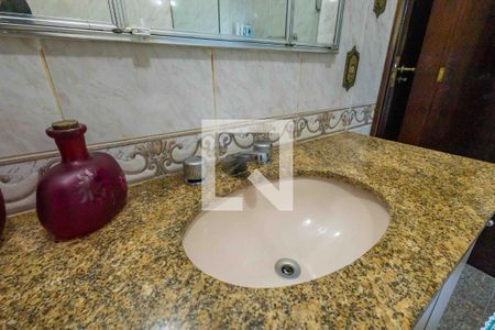 Casa à venda com 300m², 5 quartos e 4 vagasBanheiro Suíte