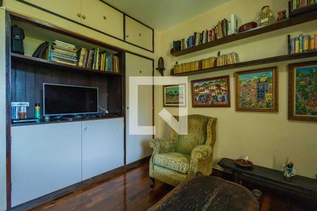 Casa à venda com 300m², 5 quartos e 4 vagasQuarto 2