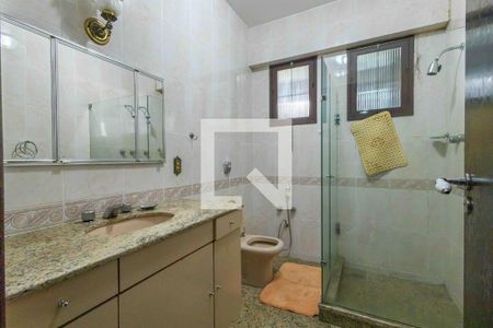 Casa à venda com 300m², 5 quartos e 4 vagasBanheiro Social