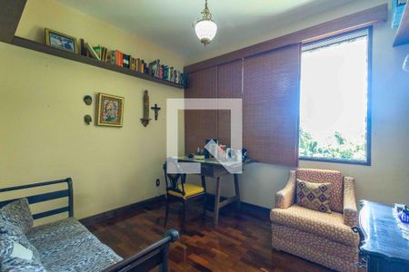 Casa à venda com 300m², 5 quartos e 4 vagasQuarto 1