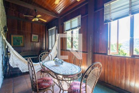 Casa à venda com 300m², 5 quartos e 4 vagasSala 3 Varanda