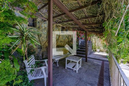 Casa à venda com 300m², 5 quartos e 4 vagasQuintal