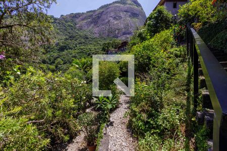 Casa à venda com 300m², 5 quartos e 4 vagasQuintal