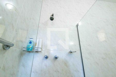 Casa à venda com 300m², 5 quartos e 4 vagasBanheiro Suíte