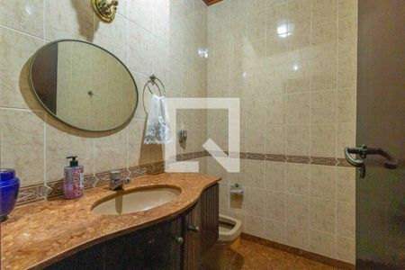 Casa à venda com 300m², 5 quartos e 4 vagasLavabo