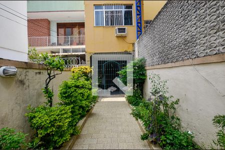 Apartamento à venda com 93m², 3 quartos e sem vagaEntrada