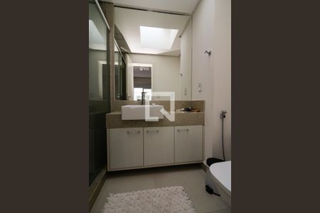 Apartamento à venda com 320m², 3 quartos e 4 vagasBanheiro da Suíte 3