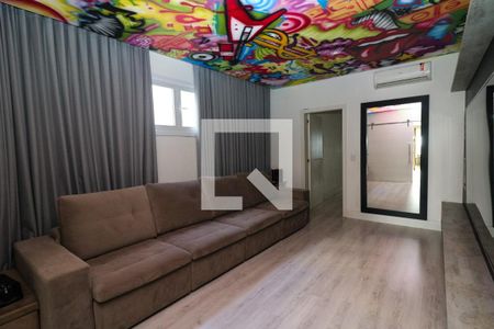 Sala de TV de apartamento à venda com 3 quartos, 320m² em Cristal, Porto Alegre