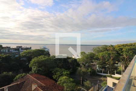 Apartamento à venda com 320m², 3 quartos e 4 vagasVista da piscina