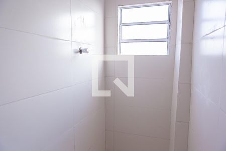 Banheiro de casa para alugar com 1 quarto, 25m² em Parque Cisper, São Paulo