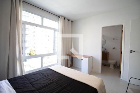 Suíte de apartamento para alugar com 1 quarto, 45m² em Pinheiros, São Paulo