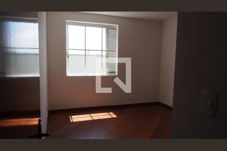 Casa para alugar com 266m², 3 quartos e 2 vagasQuarto 1