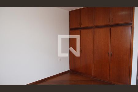 Casa para alugar com 266m², 3 quartos e 2 vagasv