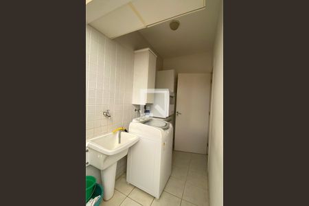 Casa de condomínio à venda com 320m², 4 quartos e 3 vagasÁrea de Serviço