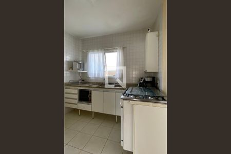 Casa de condomínio à venda com 320m², 4 quartos e 3 vagasCozinha