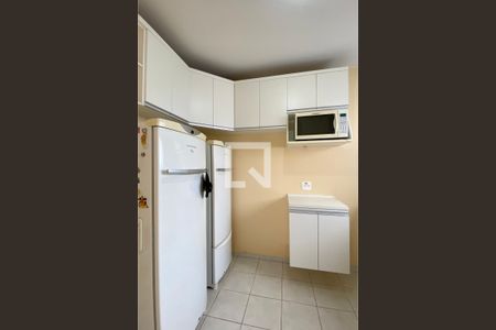 Casa de condomínio à venda com 320m², 4 quartos e 3 vagasCozinha