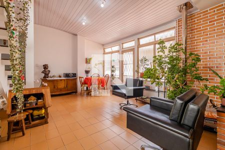 Casa à venda com 284m², 5 quartos e 3 vagas Casa à venda com 284m², 5 quartos e 3 vagasSala de jantar