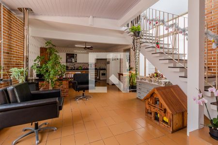 Casa à venda com 284m², 5 quartos e 3 vagas Casa à venda com 284m², 5 quartos e 3 vagasSala de jantar