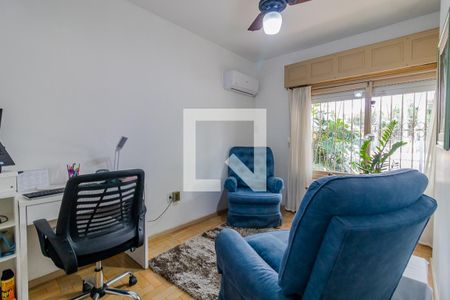 Casa à venda com 284m², 5 quartos e 3 vagas Casa à venda com 284m², 5 quartos e 3 vagasQuarto 2