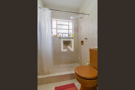 Casa à venda com 284m², 5 quartos e 3 vagas Casa à venda com 284m², 5 quartos e 3 vagasBanheiro