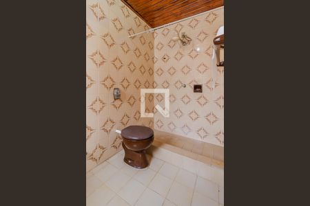 Casa à venda com 284m², 5 quartos e 3 vagas Casa à venda com 284m², 5 quartos e 3 vagasBanheiro 2