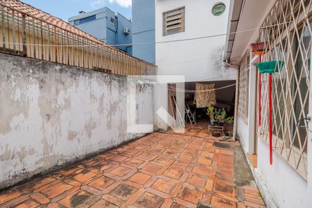 Casa à venda com 284m², 5 quartos e 3 vagas Casa à venda com 284m², 5 quartos e 3 vagasGaragem