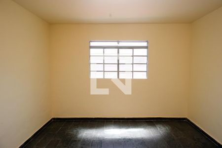 Quarto 2 de casa para alugar com 3 quartos, 150m² em Esplanada, Belo Horizonte