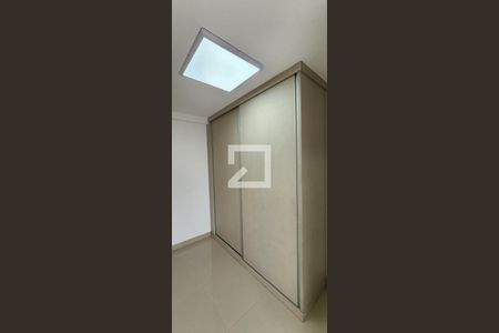 Apartamento para alugar com 53m², 2 quartos e 1 vagaQuarto 1 - Armários