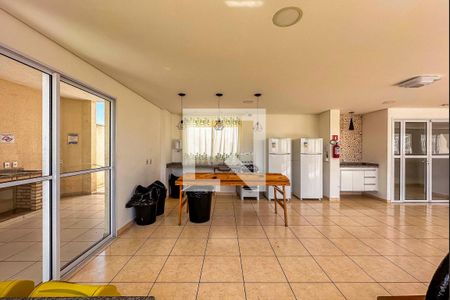 Apartamento para alugar com 55m², 2 quartos e 1 vaga Apartamento para alugar com 55m², 2 quartos e 1 vagaÁrea comum - Salão de festas