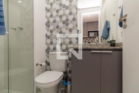 Banheiro de kitnet/studio para alugar com 1 quarto, 22m² em República, São Paulo