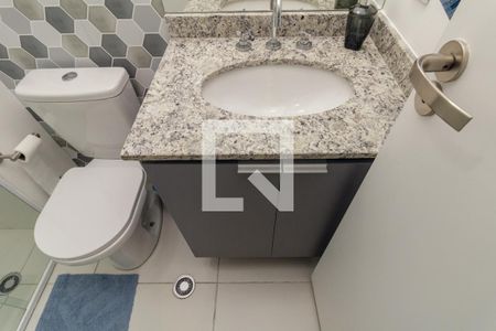 Banheiro de kitnet/studio para alugar com 1 quarto, 22m² em República, São Paulo