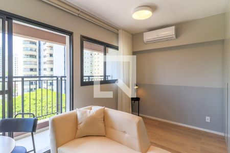 Sala/Quarto de apartamento à venda com 1 quarto, 25m² em Campo Belo, São Paulo