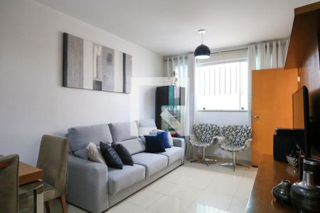 Casa à venda com 2 quartos, 53m² em São Paulo, Belo Horizonte