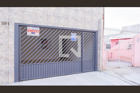 Casa para alugar com 37m², 1 quarto e 1 vaga Casa para alugar com 37m², 1 quarto e 1 vagaFachada