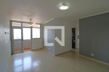 Sala de apartamento para alugar com 3 quartos, 69m² em Vila Sofia, São Paulo