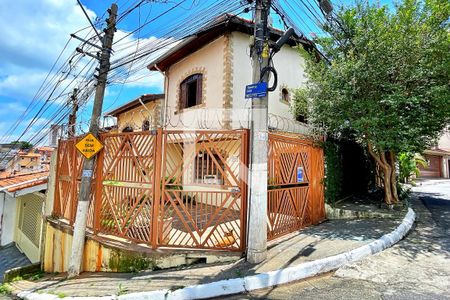 Casa à venda com 120m², 3 quartos e 1 vagaFachada
