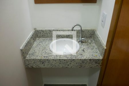 Banheiro de apartamento à venda com 2 quartos, 44m² em Imirim, São Paulo