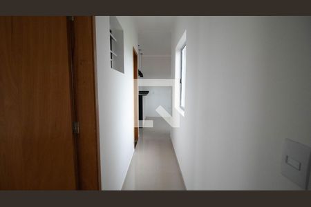 Corredor de apartamento para alugar com 2 quartos, 54m² em Vila Nivi, São Paulo